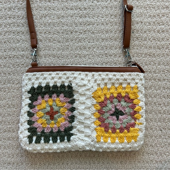 EARTHBOUND Crochet Square Clutch Crossbody Bag - Picture 2 of 10